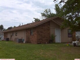 2015 Martin Ave in Enid, OK - Building Photo