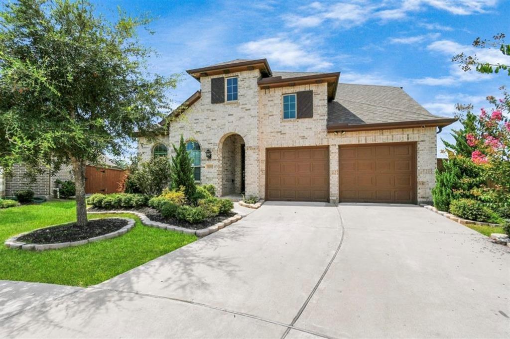 12002 Dunbeg Ln in Richmond, TX - Foto de edificio