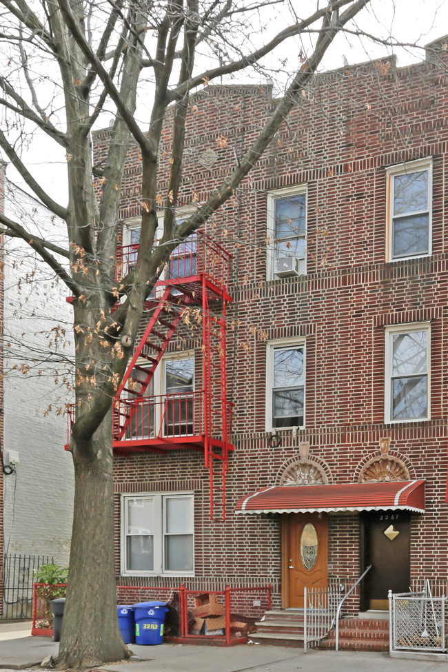 22-63 26th St in Astoria, NY - Building Photo - Building Photo