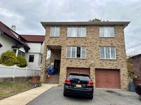 239 Morningside Ave in Cliffside Park, NJ - Building Photo