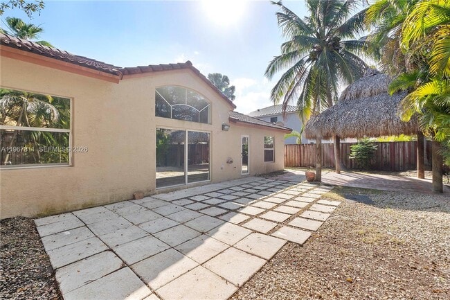 8943 SW 212th Ln in Cutler Bay, FL - Building Photo - Building Photo