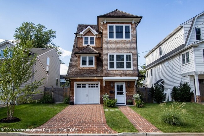 property at 7 Maplewood Ave