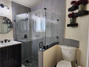 9871 Red Heart Ln in Tamarac, FL - Building Photo - Building Photo