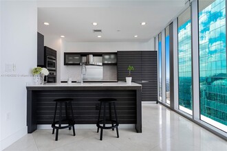 200 S Biscayne Blvd in Miami, FL - Building Photo - Building Photo