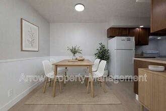 3341 Holdrege St in Lincoln, NE - Building Photo - Building Photo