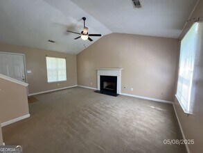 260 Village Dr in Mcdonough, GA - Building Photo - Building Photo