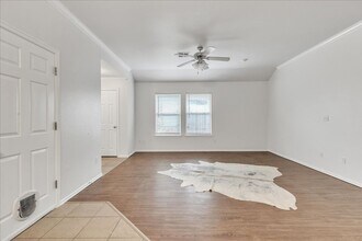 11119 SW 5th St in Yukon, OK - Building Photo - Building Photo