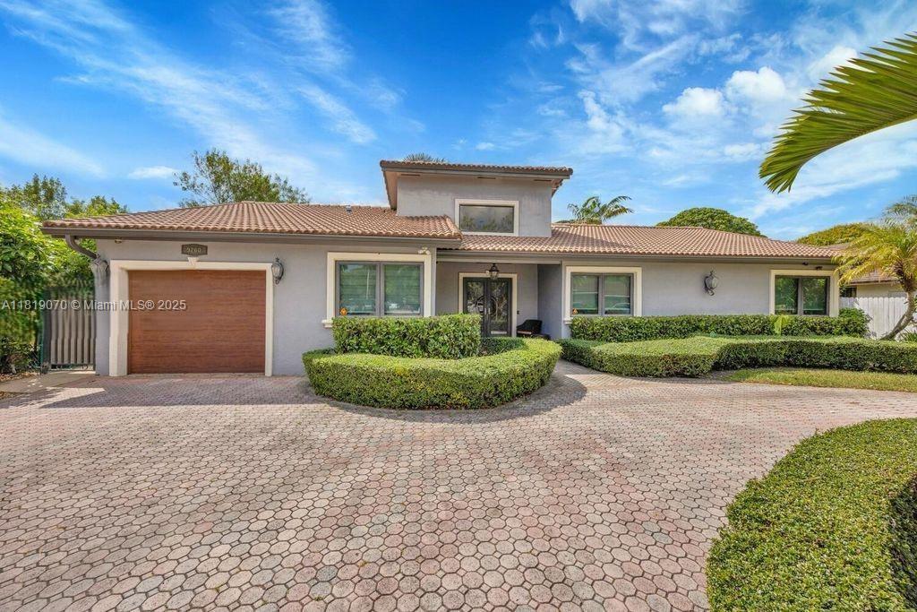 9260 SW 134th Pl in Miami, FL - Building Photo