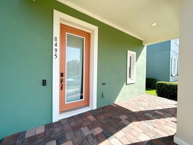 8495 Laureate Blvd in Orlando, FL - Building Photo - Building Photo