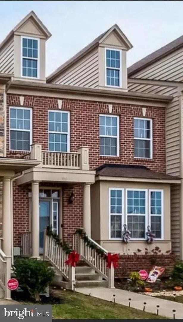 property at 1116 S Olmsted Pkwy