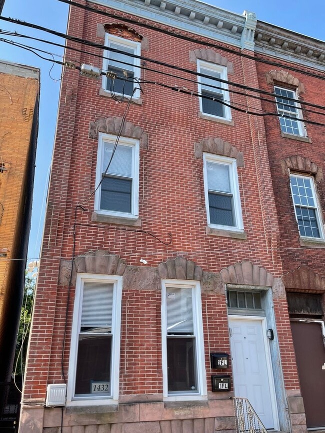 1432 W Venango St in Philadelphia, PA - Building Photo - Building Photo