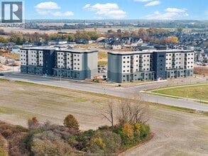 7337 Meo Blvd in Lasalle, ON - Building Photo - Building Photo