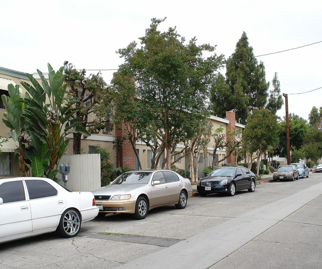 Van Ness Apartments in Santa Ana, CA - Building Photo - Building Photo