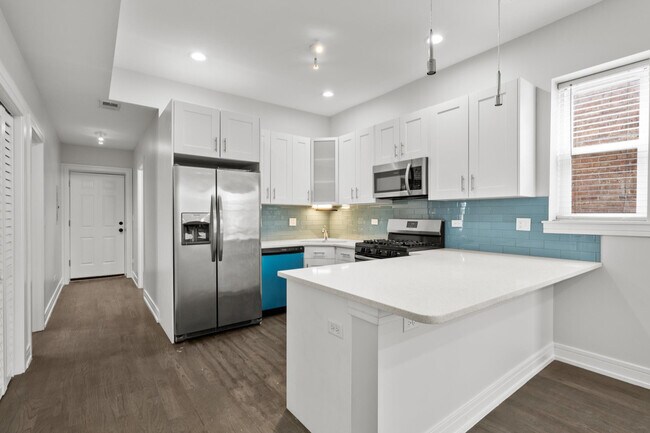 1321 S Lawndale Ave in Chicago, IL - Building Photo - Building Photo