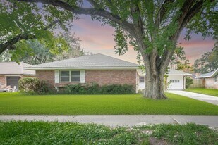 6119 Reamer St in Houston, TX - Building Photo
