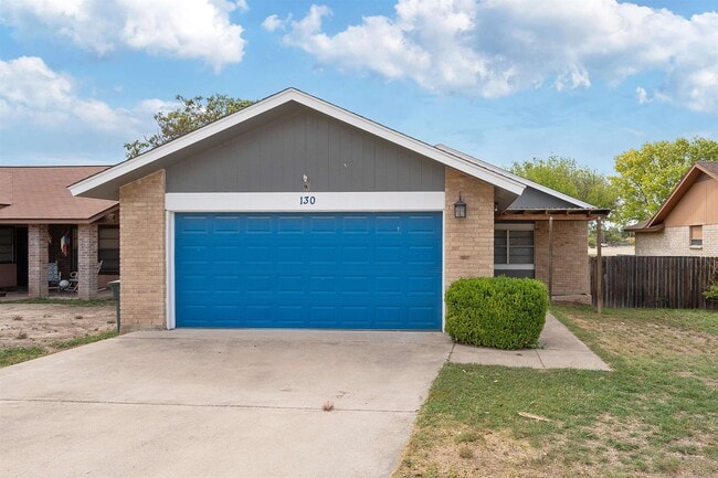 130 Garden Crest Cir in Del Rio, TX - Building Photo - Building Photo