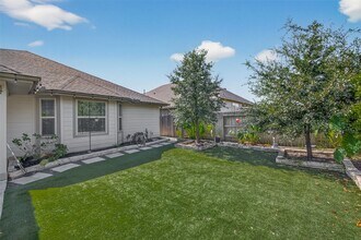 2701 Sagedale Dr in Conroe, TX - Building Photo - Building Photo