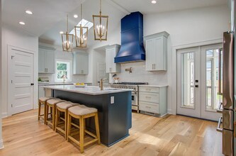 35 Cypress St in Charleston, SC - Building Photo - Building Photo