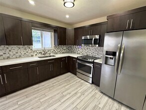 3344 SW 24th St-Unit -3346 in Miami, FL - Building Photo - Building Photo