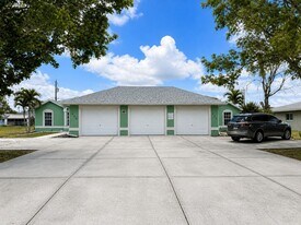 509 NE 24th Pl in Cape Coral, FL - Building Photo