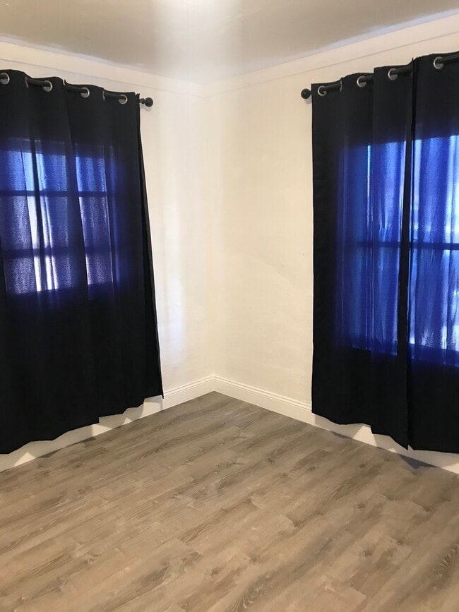 1518 E Clinton Ave in Fresno, CA - Building Photo - Building Photo