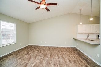 132 Derrer Rd in Columbus, OH - Building Photo - Building Photo