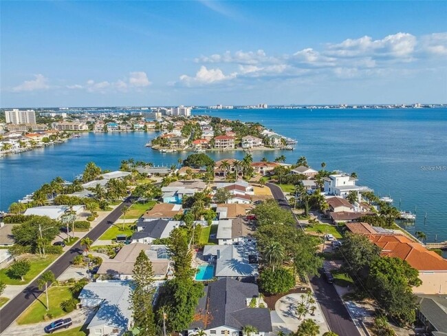 1949 Dolphin Blvd S in St. Petersburg, FL - Building Photo - Building Photo