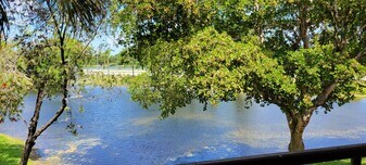 611 Lyons Rd in Coconut Creek, FL - Building Photo