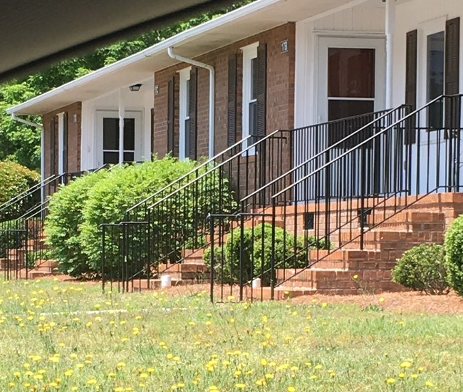 Mercer Road in Elizabethtown, NC - Building Photo - Building Photo