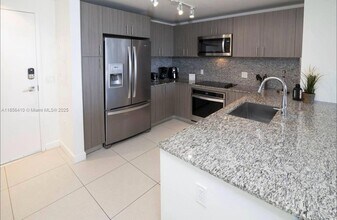5350 NW 84th Ave, Unit 1209 in Doral, FL - Building Photo - Building Photo