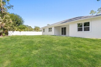 5595 Delight Ave in North Port, FL - Building Photo - Building Photo