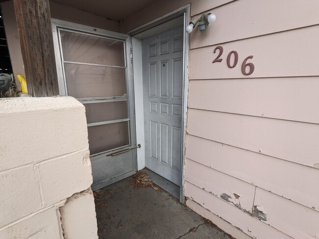 206 Cherry St in Moscow, ID - Building Photo - Building Photo