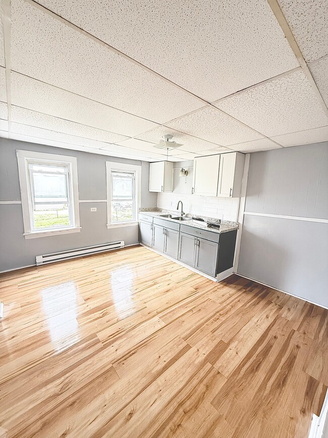 51-57-57 Grove St in Plainfield, CT - Building Photo - Building Photo