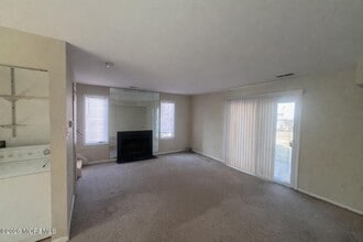 16 Pin Oak Ln in Little Egg Harbor Township, NJ - Building Photo - Building Photo