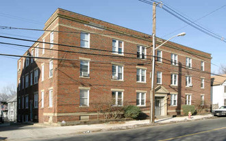 72 Central St Apartments