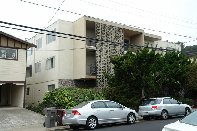 808 Adams St in Albany, CA - Foto de edificio - Building Photo