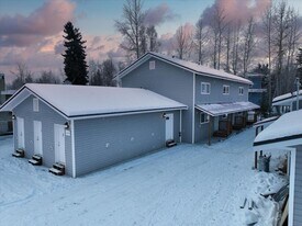 1632 Stacia St in Fairbanks, AK - Building Photo