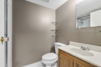 10836-10880 80 Ave in Delta, BC - Building Photo - Building Photo