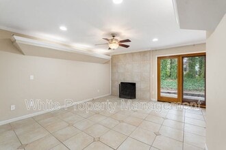 7825 Renaissance Ct in Charlotte, NC - Building Photo - Building Photo