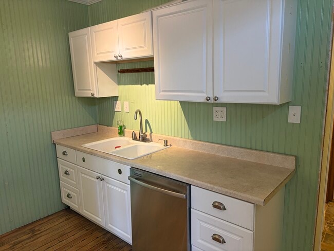141 S Central Ave, Unit 2