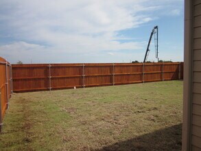 1416 Warringwood Dr in Greenville, TX - Building Photo - Building Photo