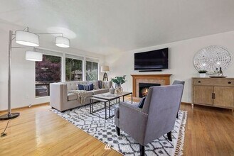 6021 140th St SW in Edmonds, WA - Building Photo - Building Photo