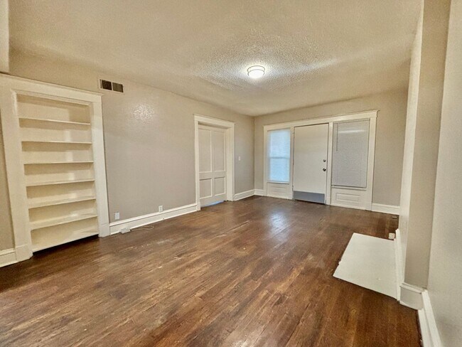 3532-3536 Troost Ave in Kansas City, MO - Foto de edificio - Building Photo