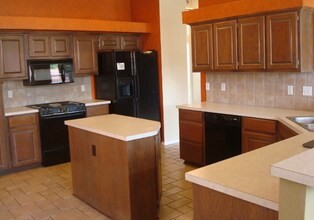 18204 Willow Oak Ln in Edmond, OK - Building Photo - Building Photo