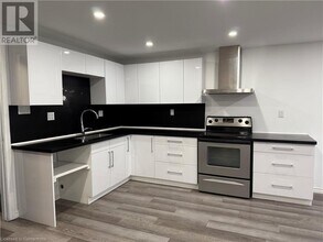 1271 Ottawa St S in Kitchener, ON - Building Photo - Building Photo