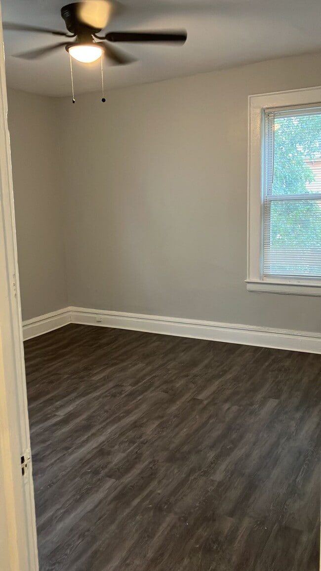 297 Goldsmith Ave in Newark, NJ - Building Photo - Building Photo