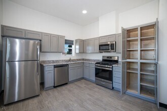 195 N 17th Ave in Yuma, AZ - Foto de edificio - Building Photo