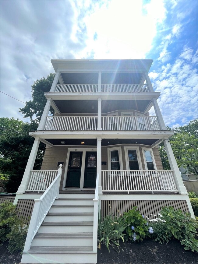 24 Ashland St, Unit 2