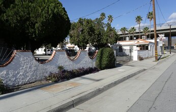 The Cajon Palms in San Bernardino, CA - Foto de edificio - Building Photo