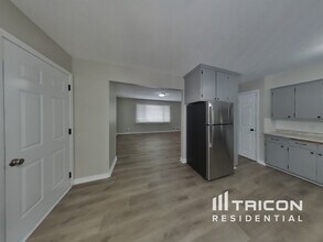 717 9th St NW in Buffalo, MN - Building Photo - Building Photo